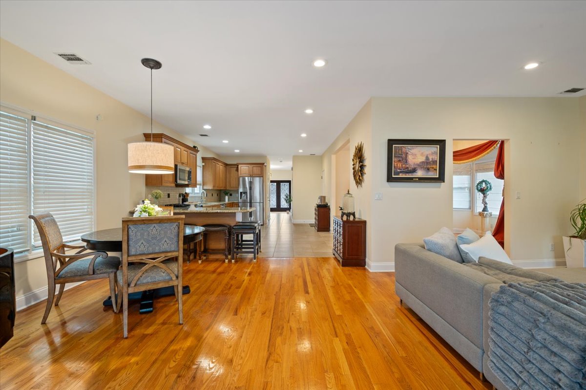 15-780_1590 15-780_1590